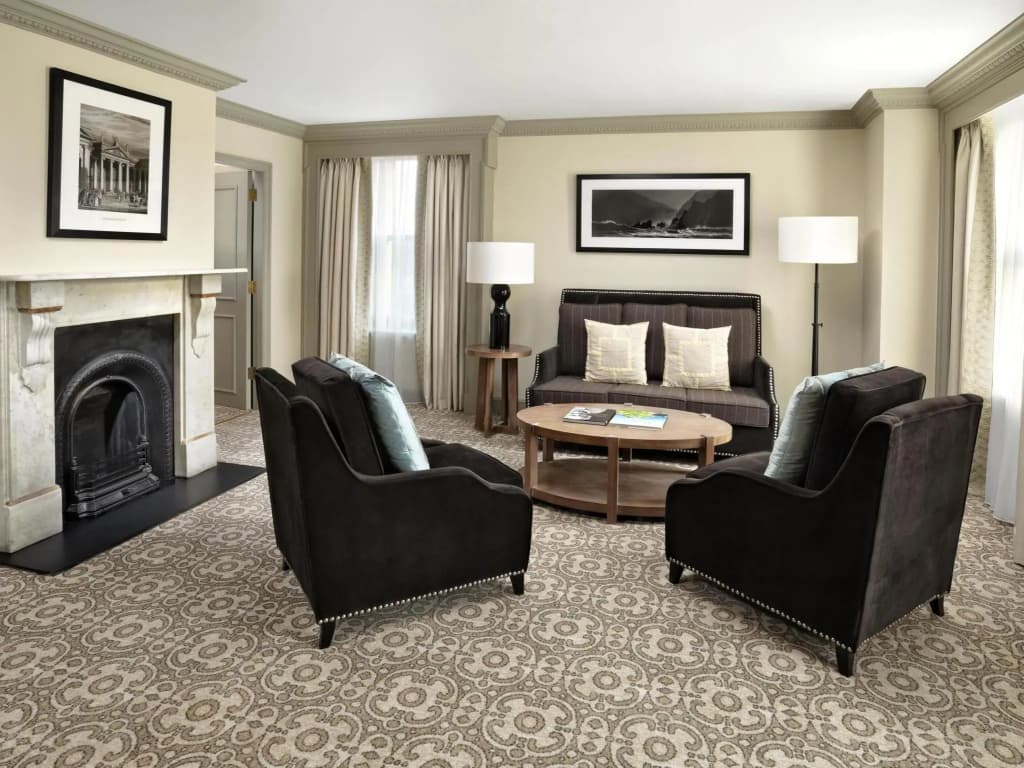 The College Green Hotel Dublin, Autograph Collection