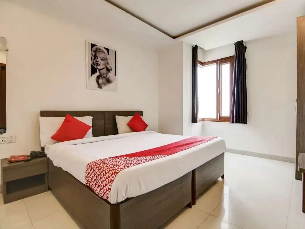 OYO 78941 Townhouse
