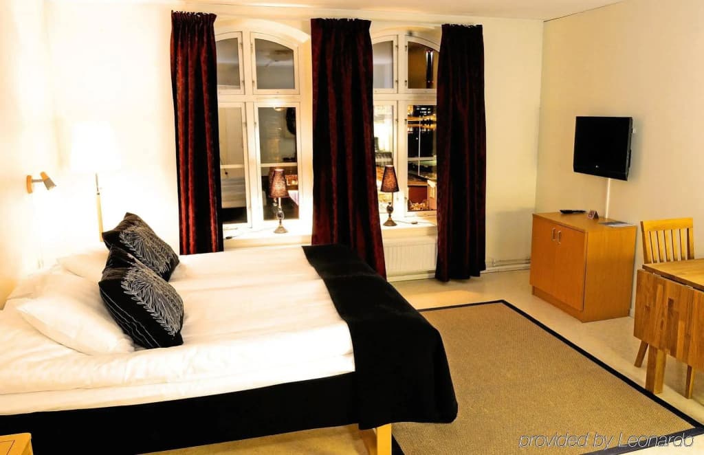 Photo 6