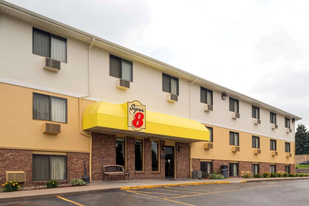 Super 8 By Wyndham Omaha Ne