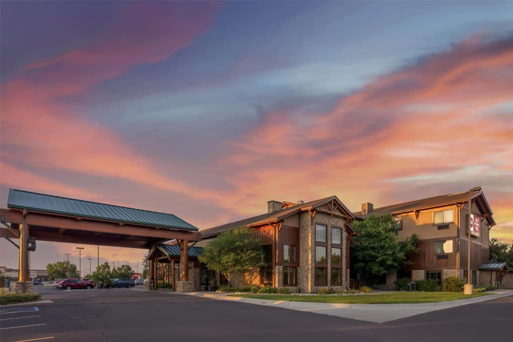 Best Western Plus Kelly Inn & Suites