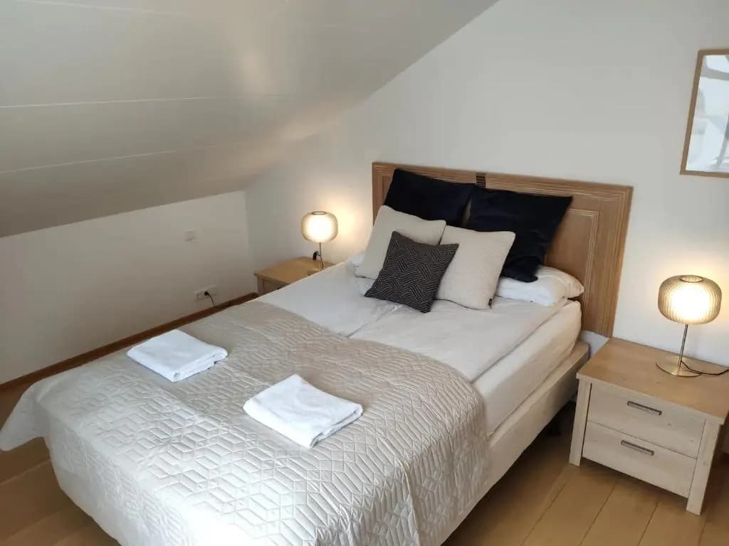 G10 Apartments