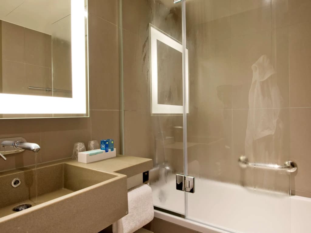 Photo 8