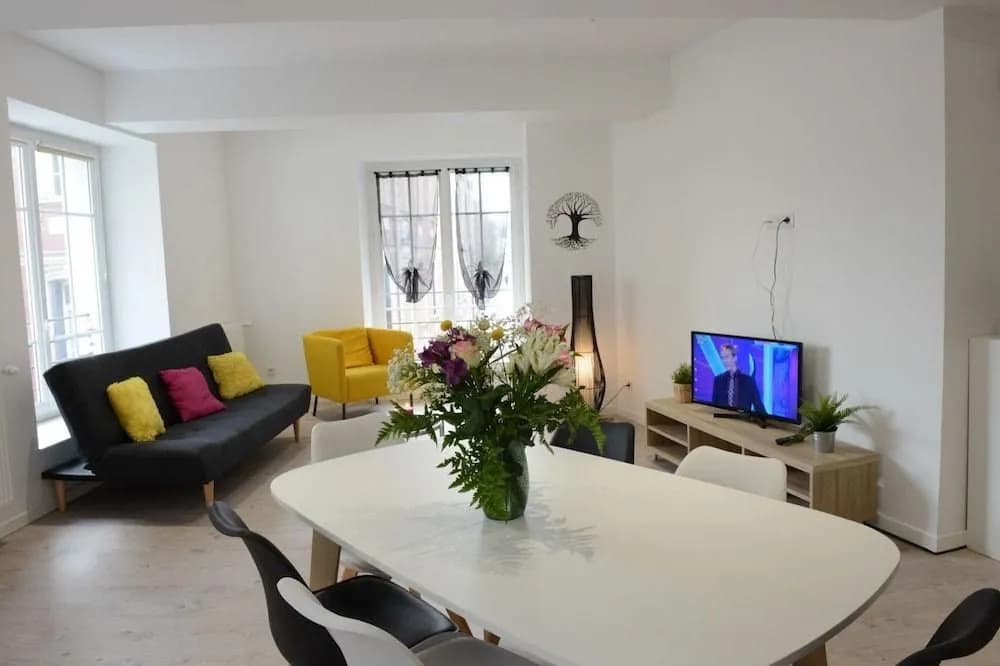2 Bedroom Apartment, Downtown Dieppe