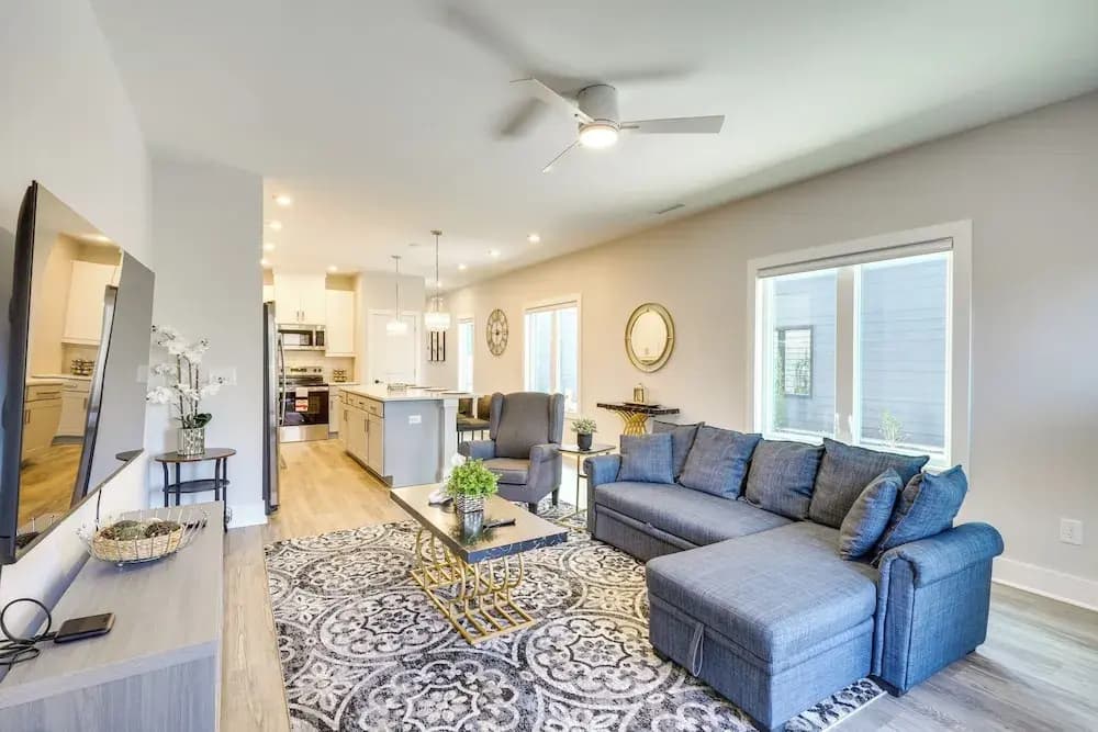 2 Mi to Duke University: Townhome in Durham!