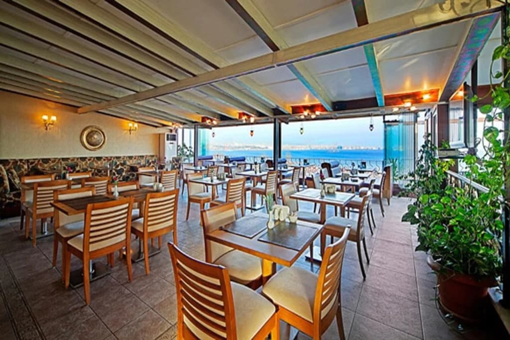 Hippodrome Hotel