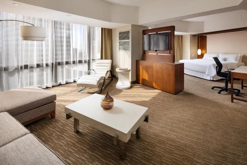 The Westin Bonaventure Hotel and Suites, Los Angeles
