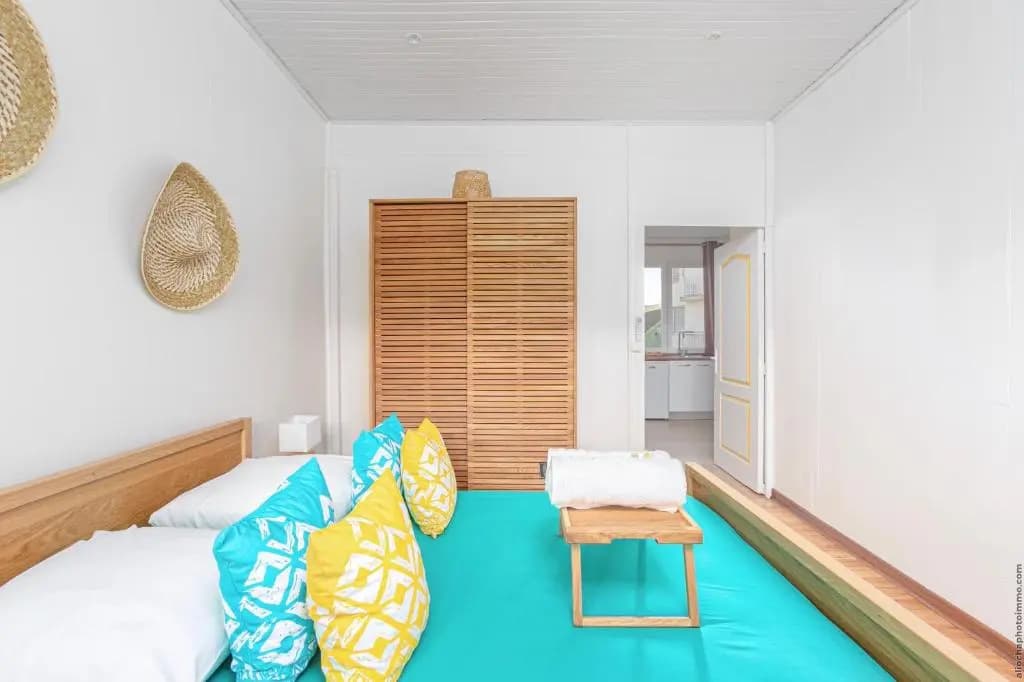 Foyal Suites