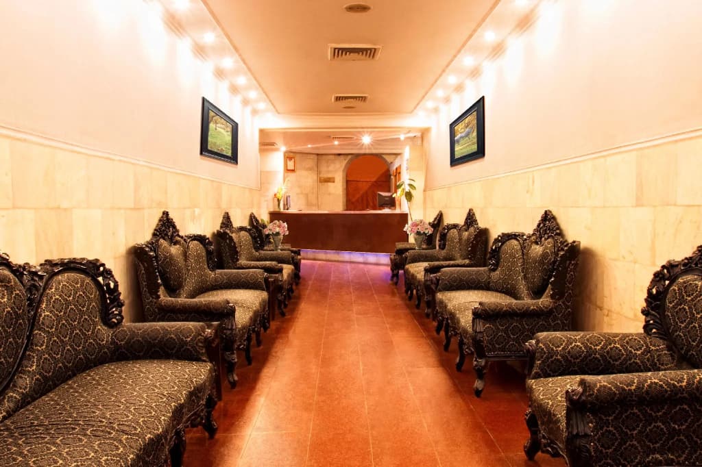 Hotel Deep Palace