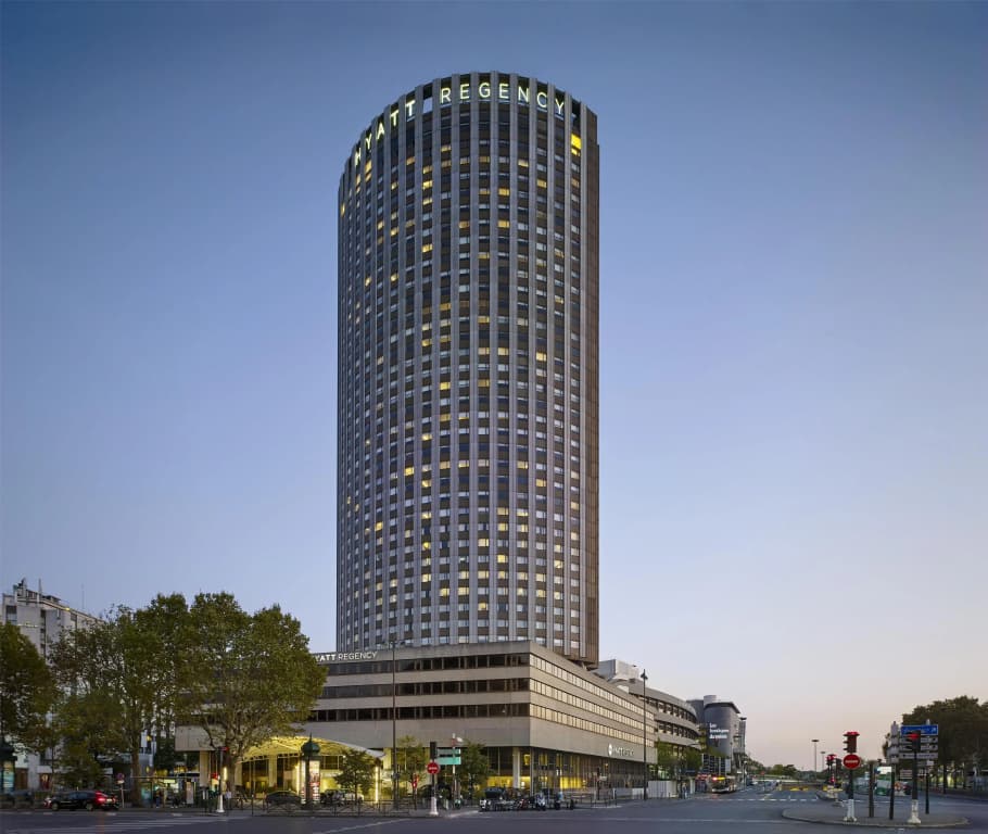 Hyatt Regency Paris Etoile Hotel