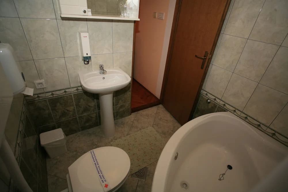 Photo 23