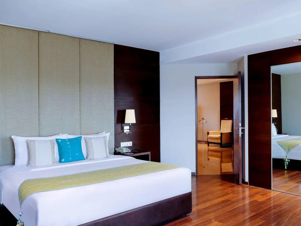 Grand Mercure Vadodara Surya Palace Hotel