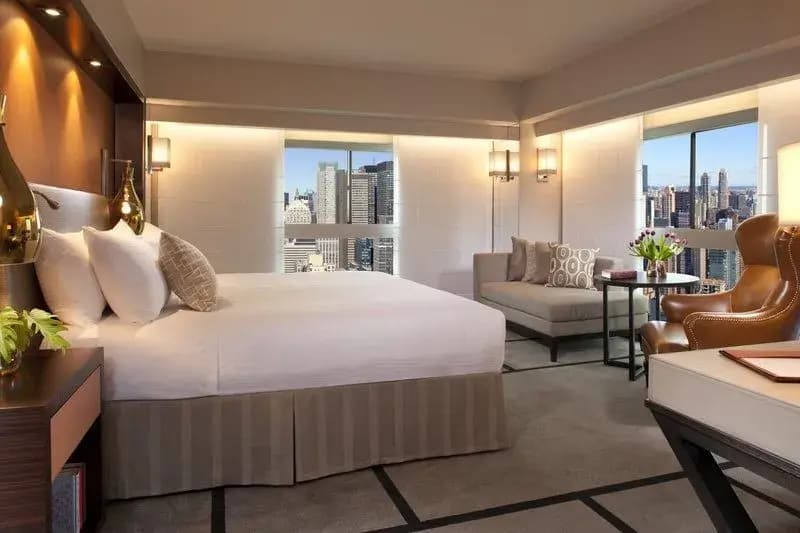 The West Tower At One Un Plaza - Millennium Hotels And Resorts
