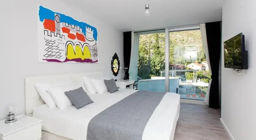 Villa Lux