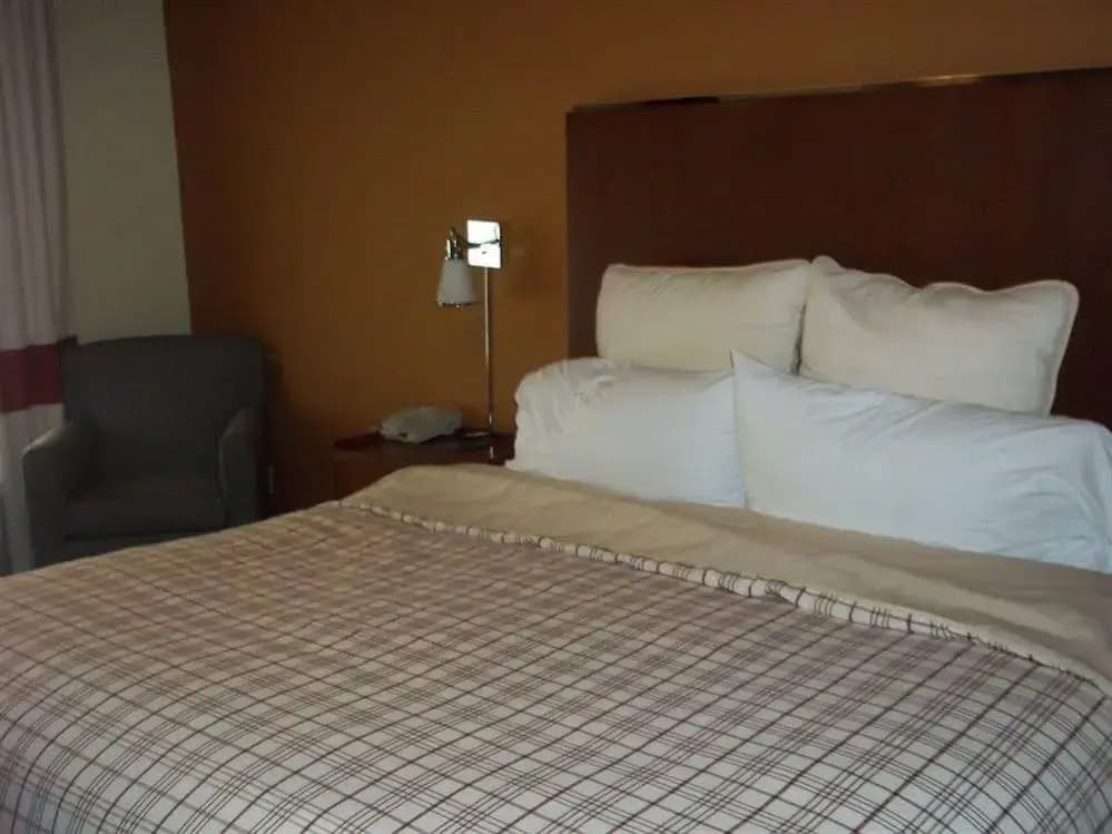 Capital Circle Inn and Suites