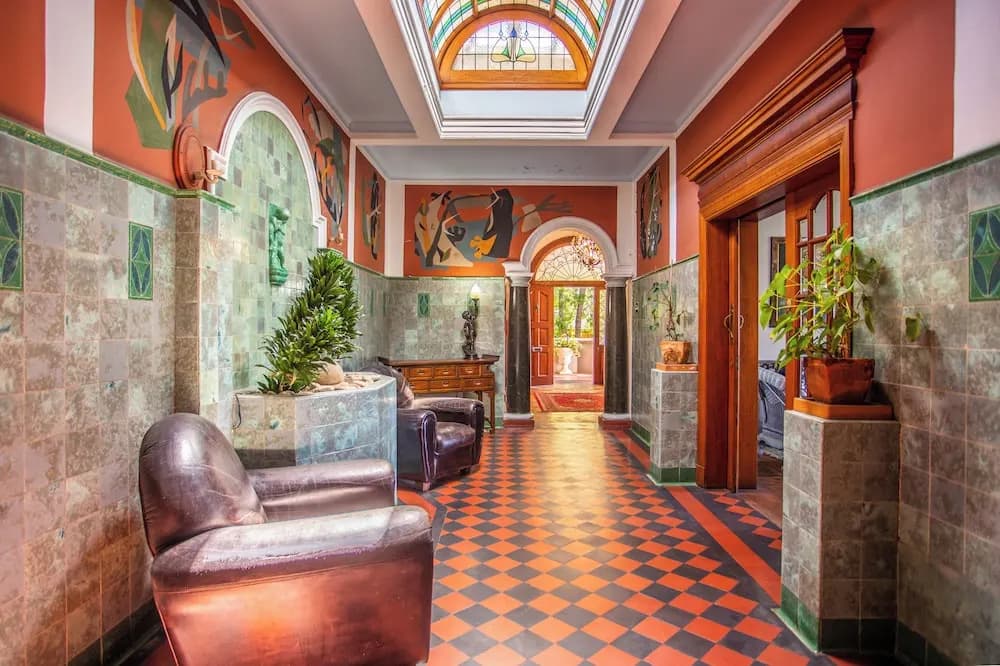 hotel
