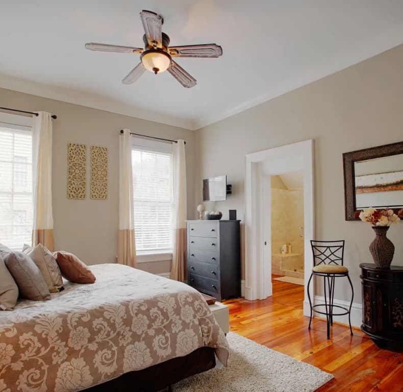 Newly Renovated Parkside Apt