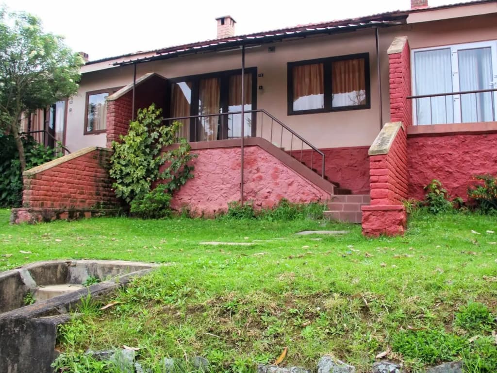 Hotel Lakeview Ooty