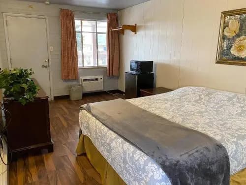 Guest Ranch Motel
