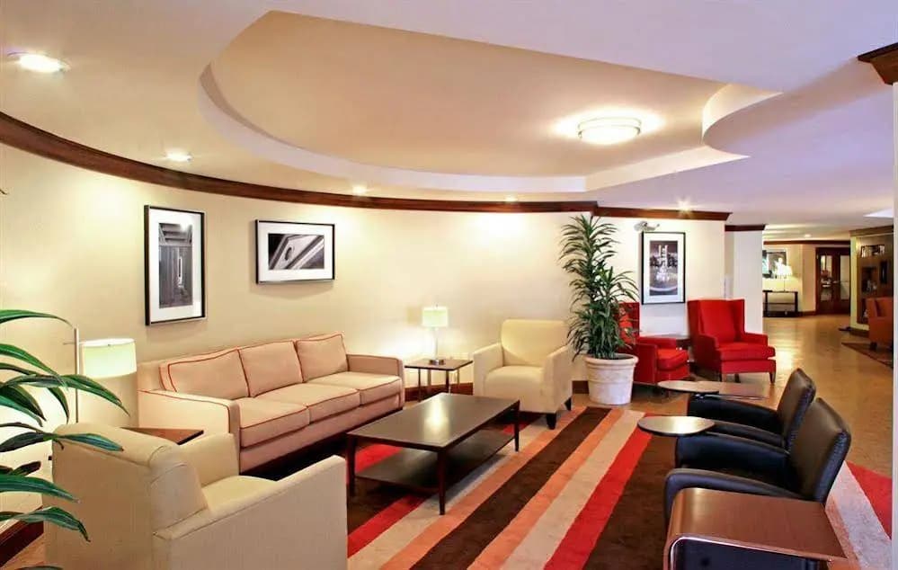 Capital Circle Inn and Suites