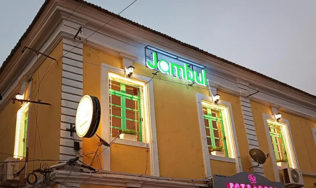 Jambul Cafe & Stay
