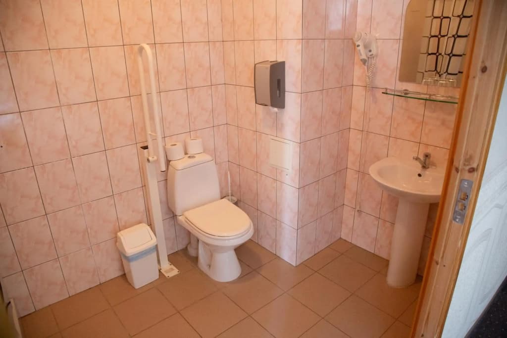 Photo 10
