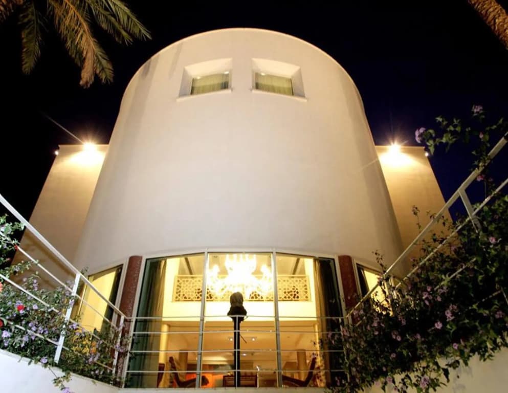 hotel
