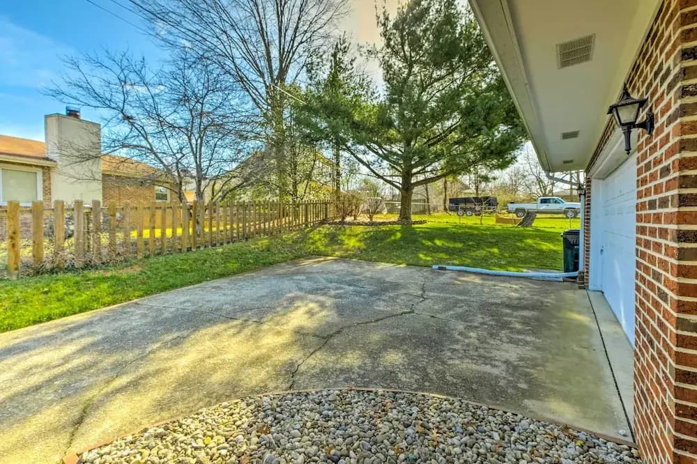 Lexington Home ~ 2 Mi to University of Kentucky!