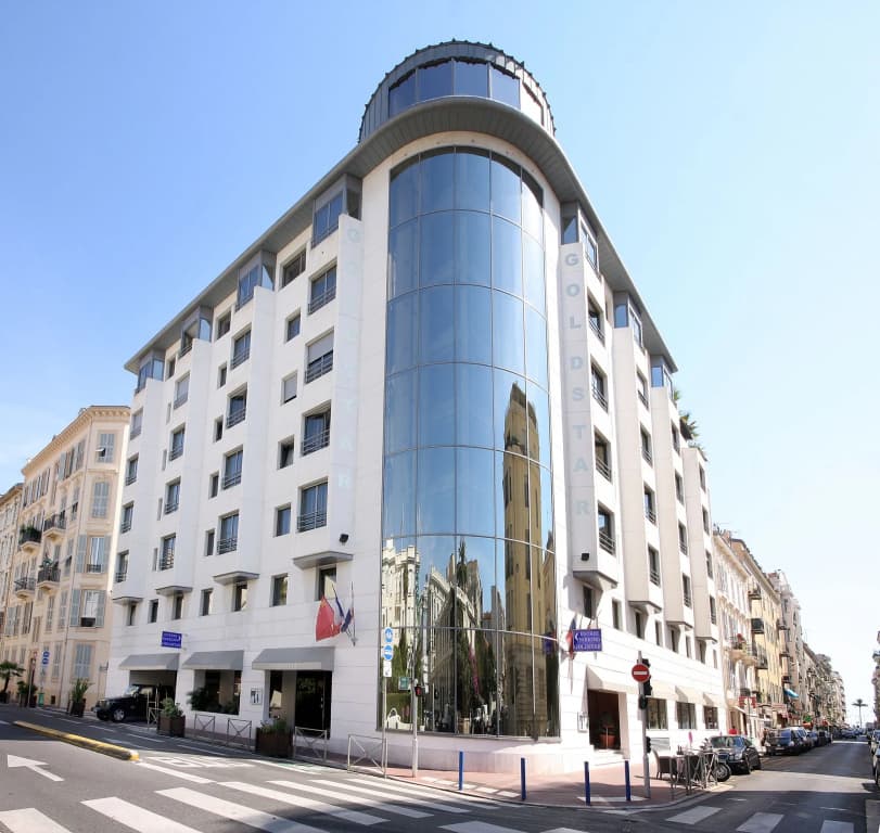 Goldstar Apartments & Suites