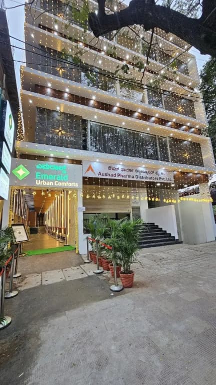 Emerald Urban Comforts