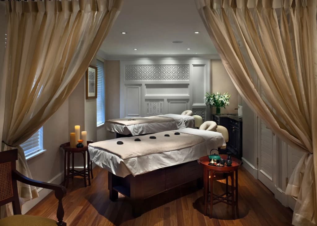 Hotel Plaza Athenee