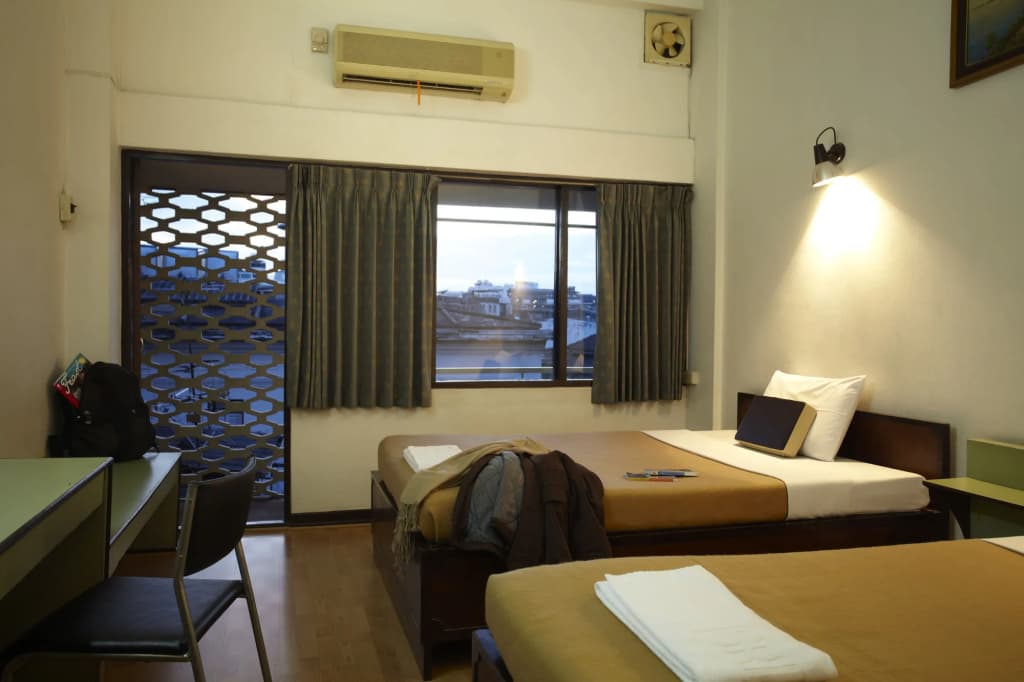 The Krungkasem Srikrung Hotel