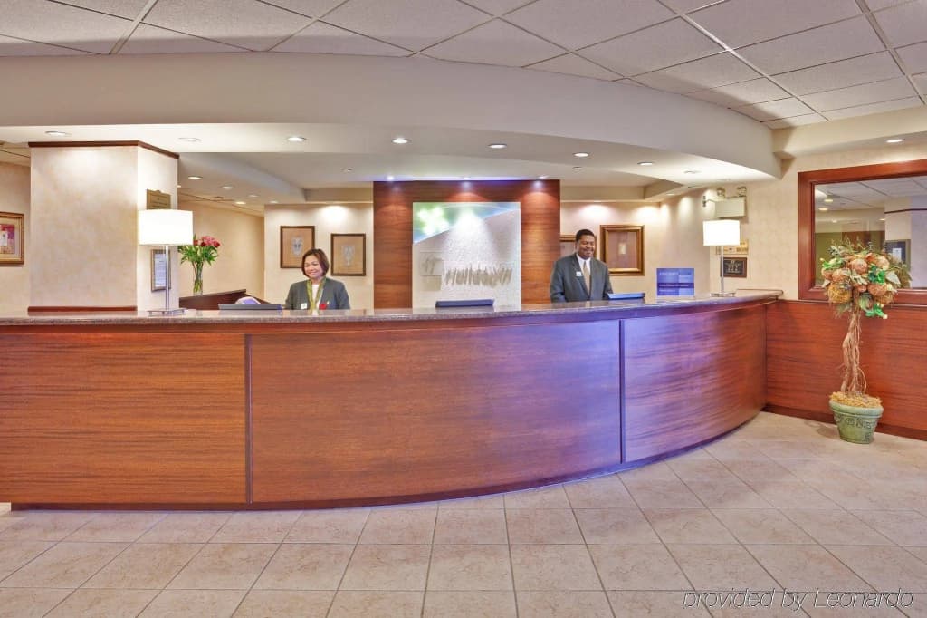 Holiday Inn Express & Suites Mississauga-Toronto Southwest By IHG