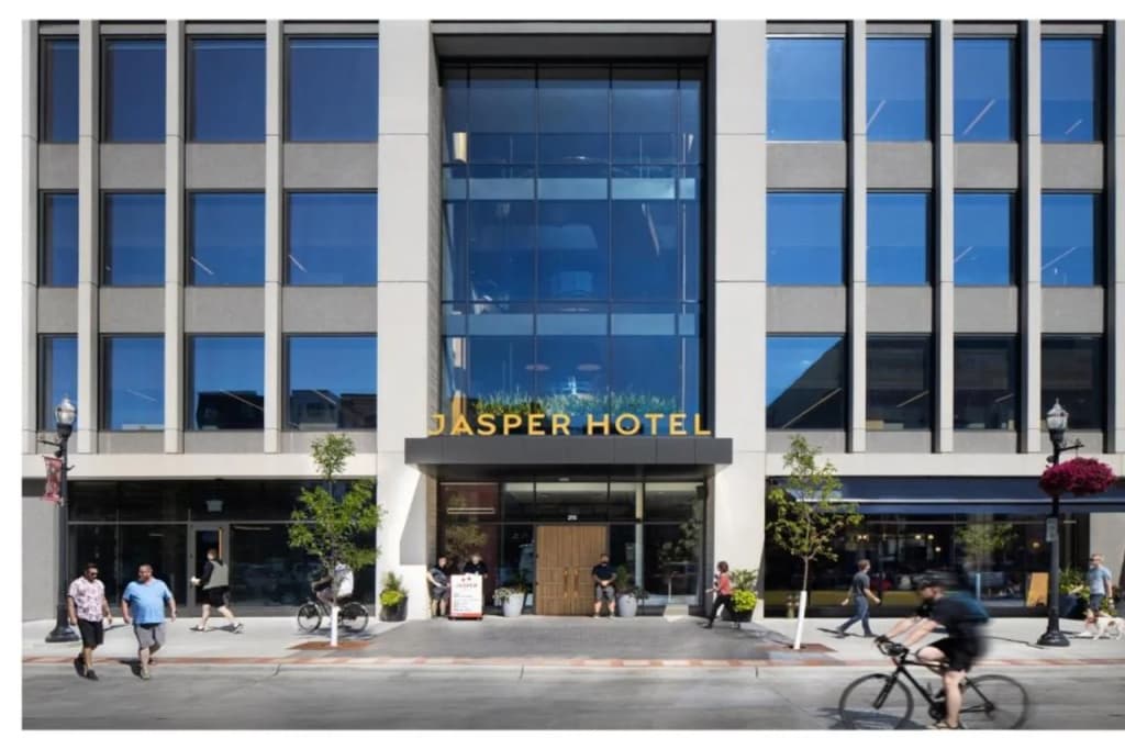 Jasper Hotel