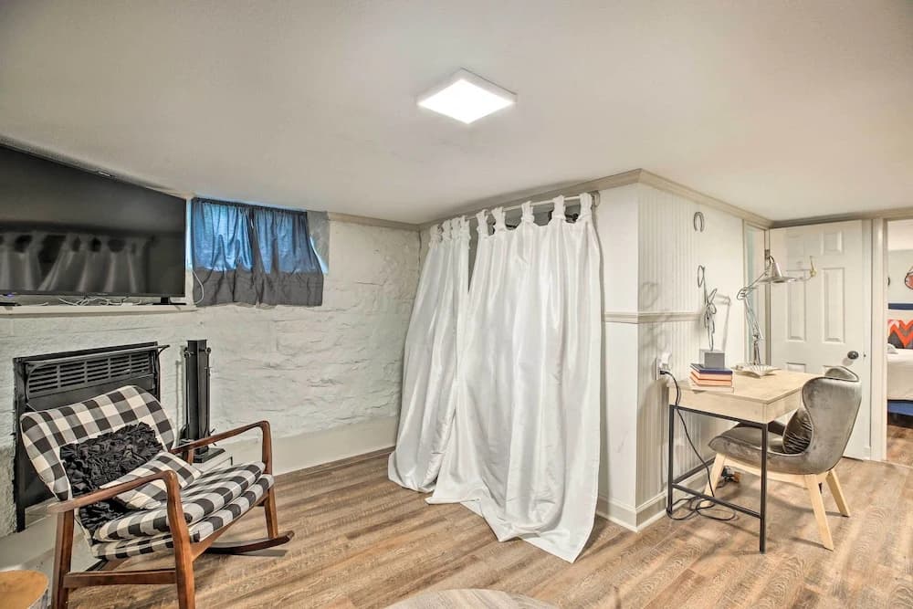 Garden-level Lexington Apt: 2 Mi to UK Campus!
