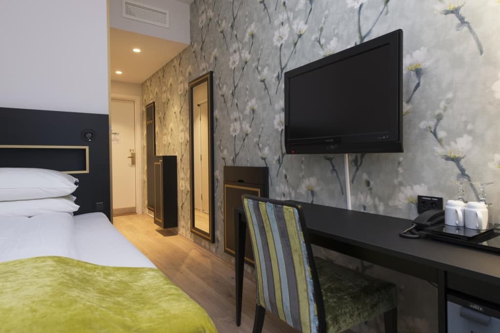 hotel