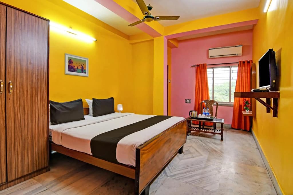 Hotel O by OYO Red Rose Near Noapara Metro Station