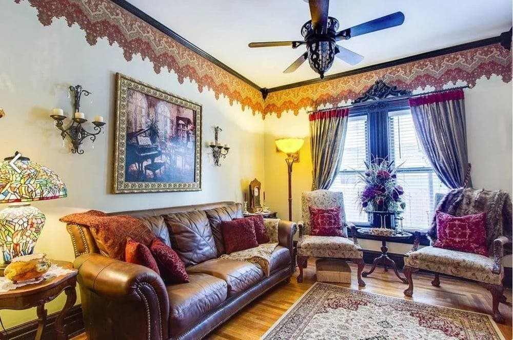 Noble House Inn