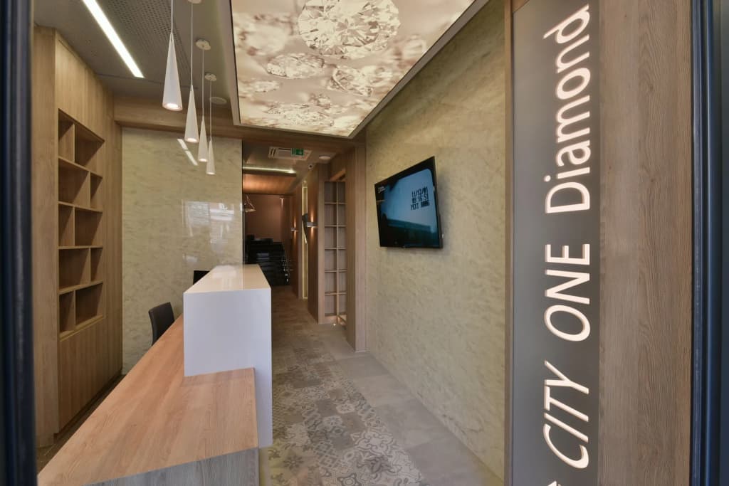 Apeiro City Avant-garde Hotel