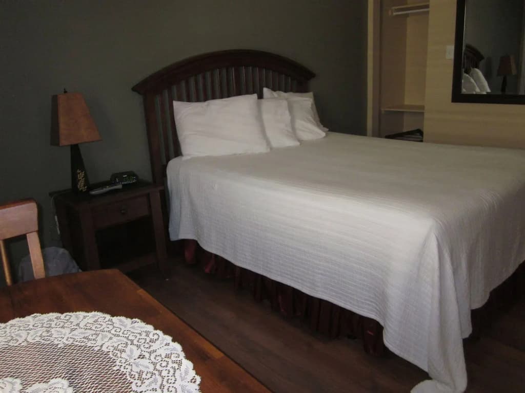 Photo 8
