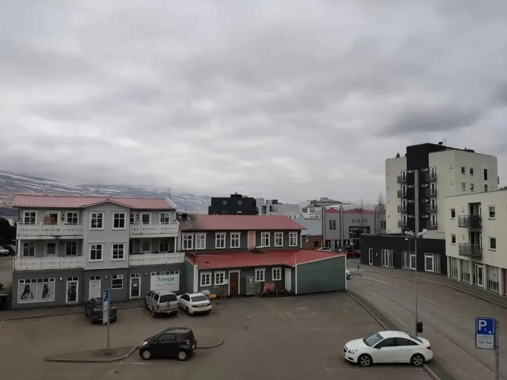 G10 Apartments
