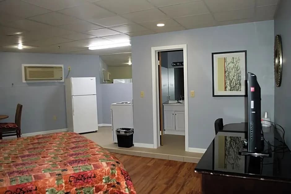 Carrier Motor Lodge