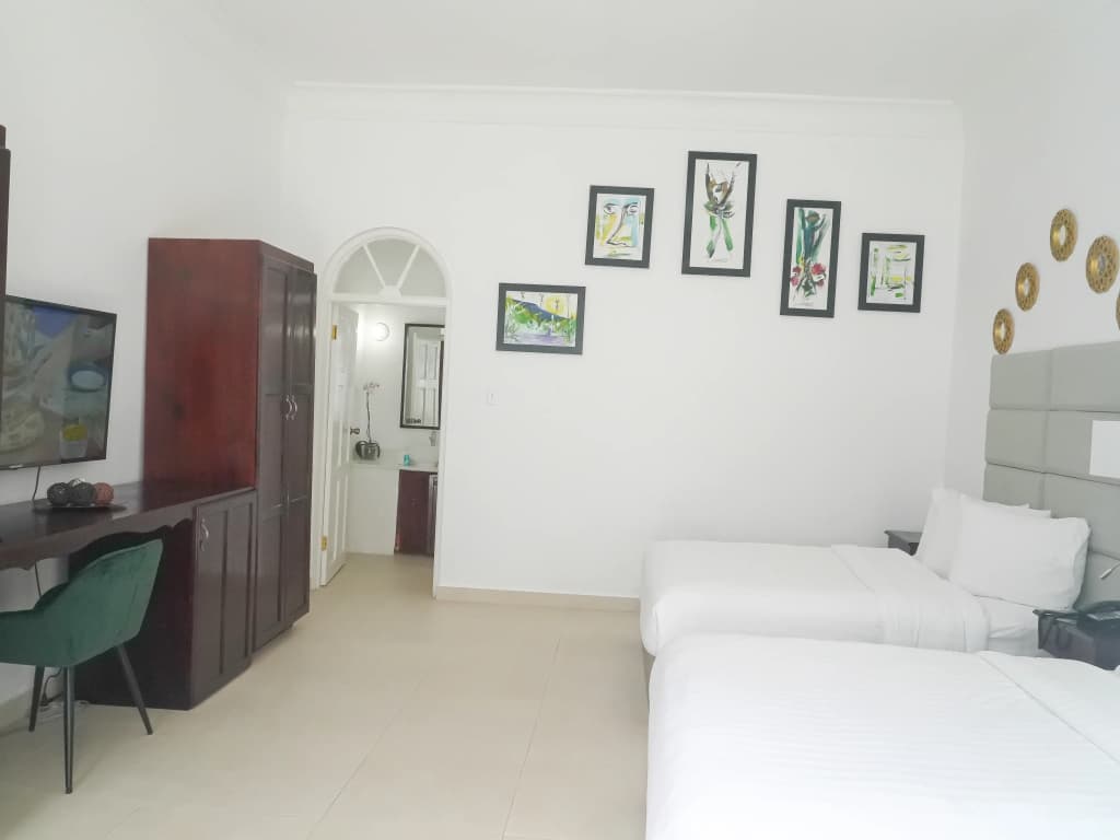 Photo 11