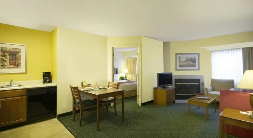Hawthorn Suites by Wyndham Merrimack/Nashua Area
