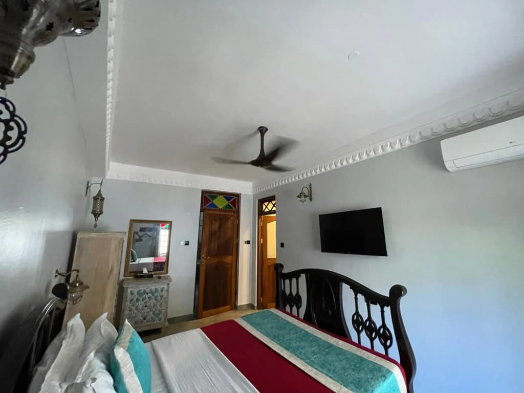 Photo 6
