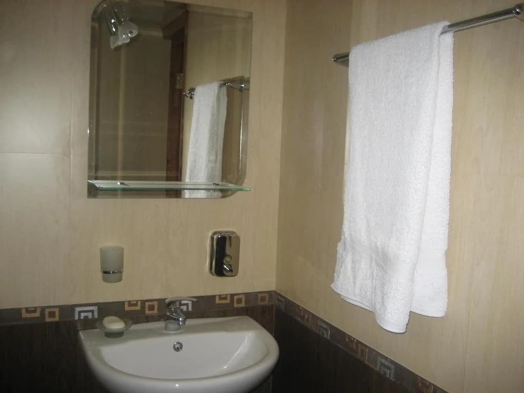 Photo 7