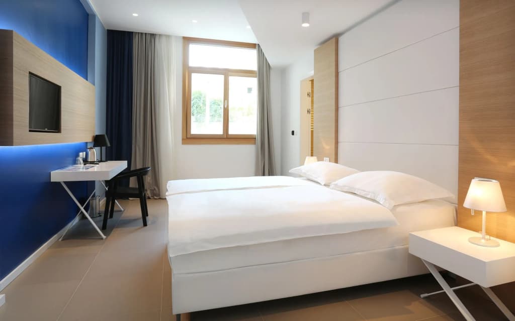 Photo 11