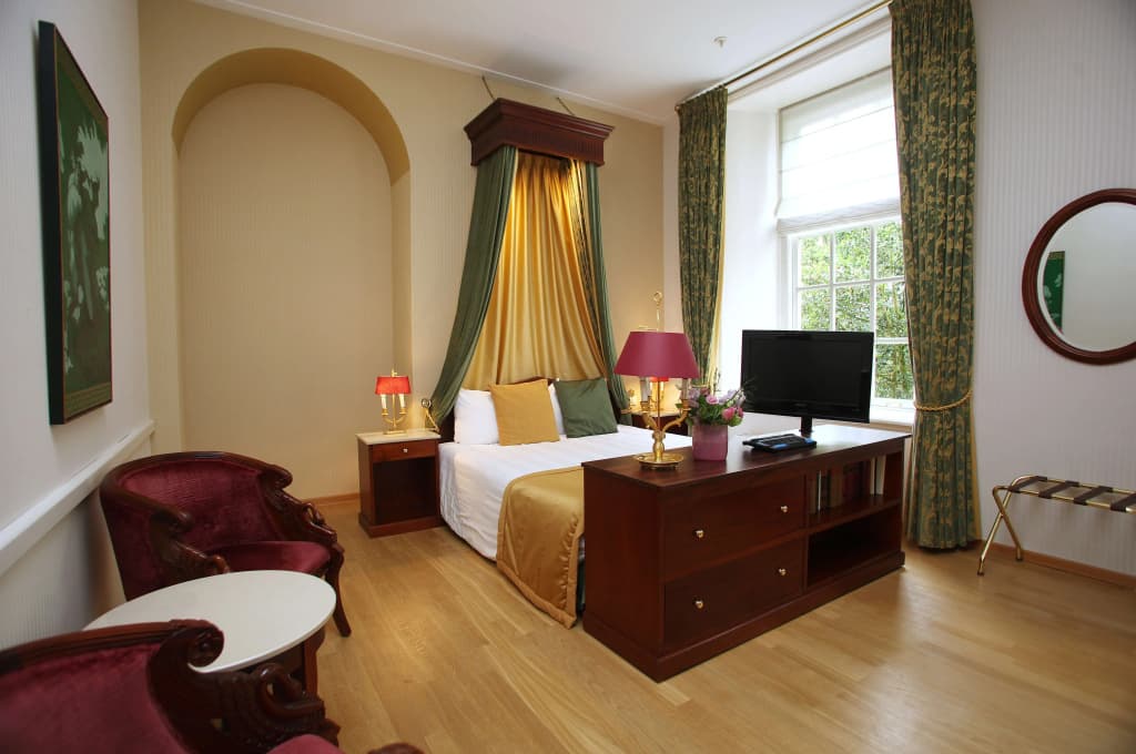 hotel