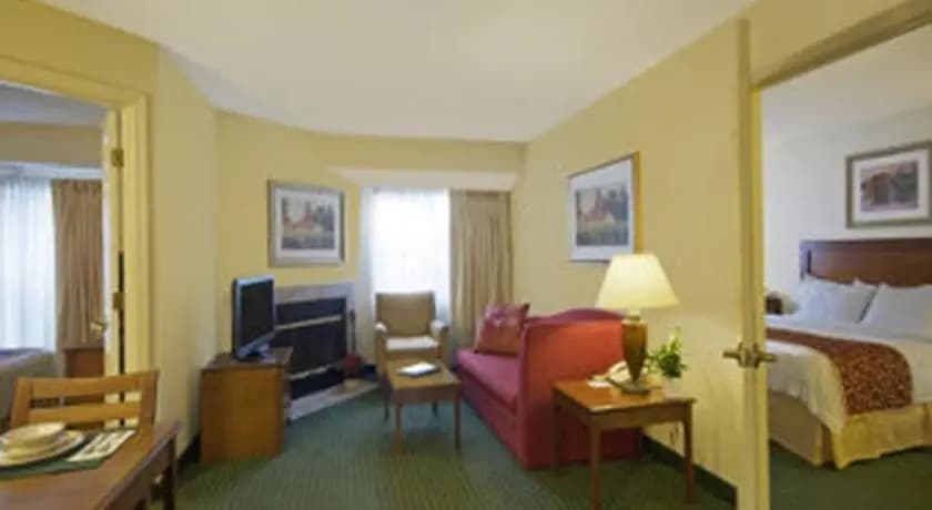Hawthorn Suites by Wyndham Merrimack/Nashua Area