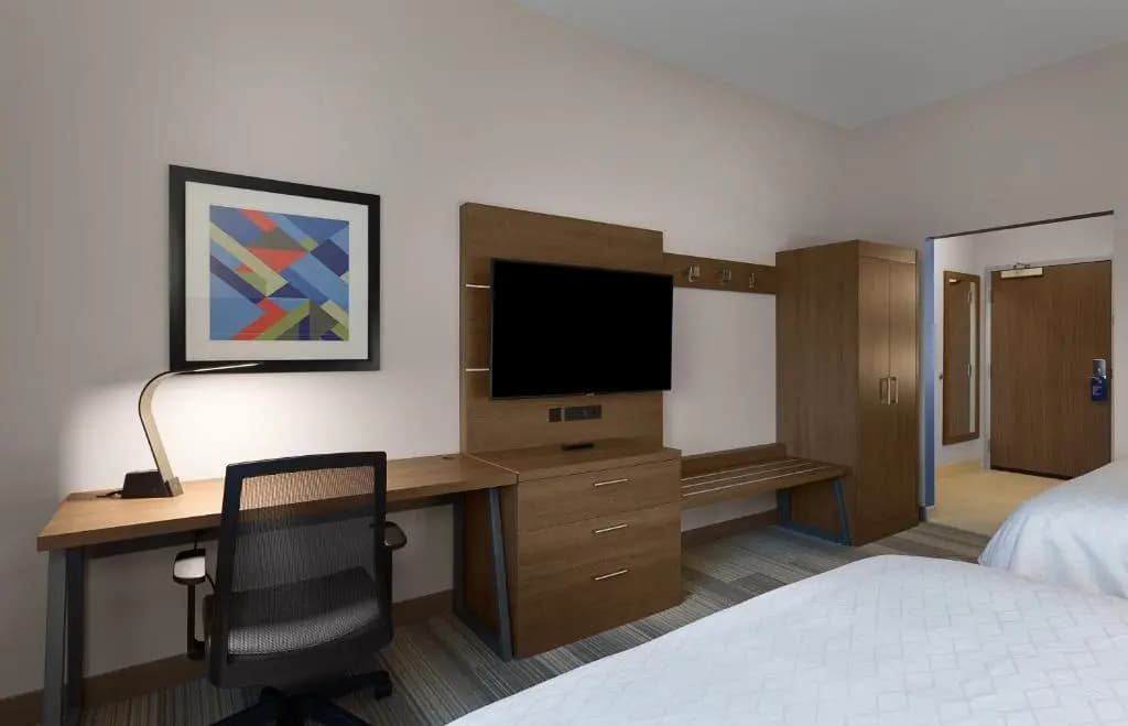Holiday Inn Express And Suites Fayetteville South By IHG